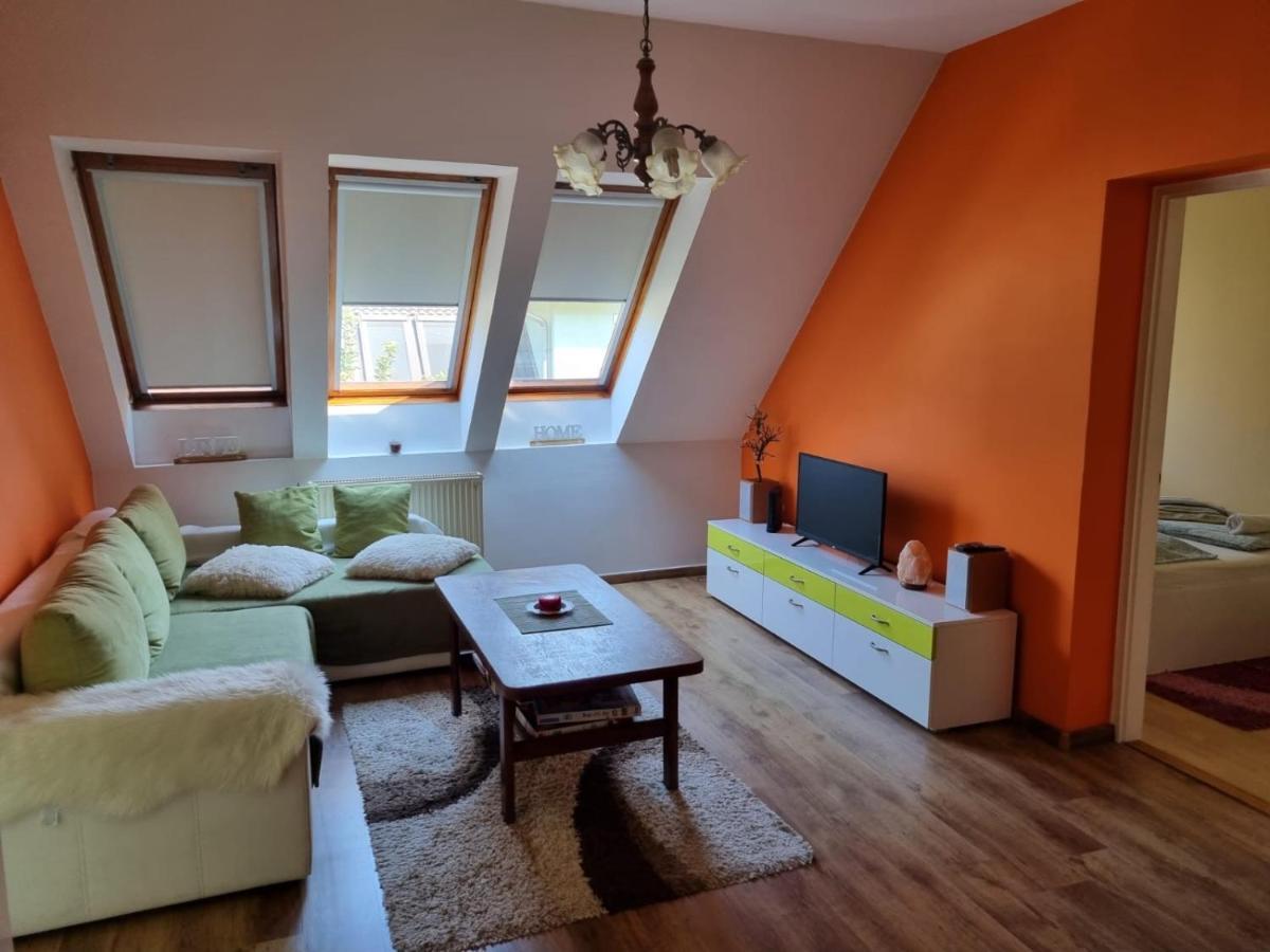Tudor Apartman Szeged Bagian luar foto